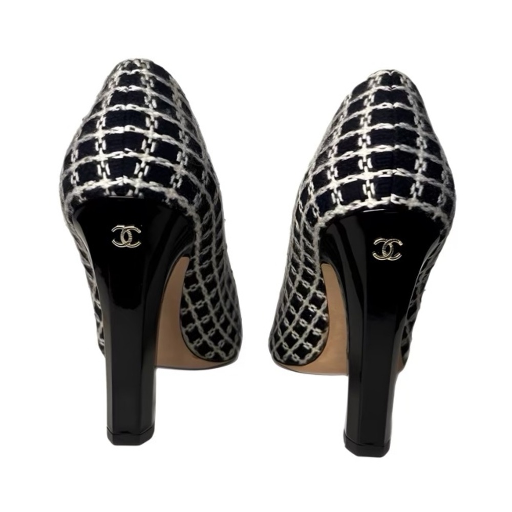 Interlocking CC Logo Wool Pumps